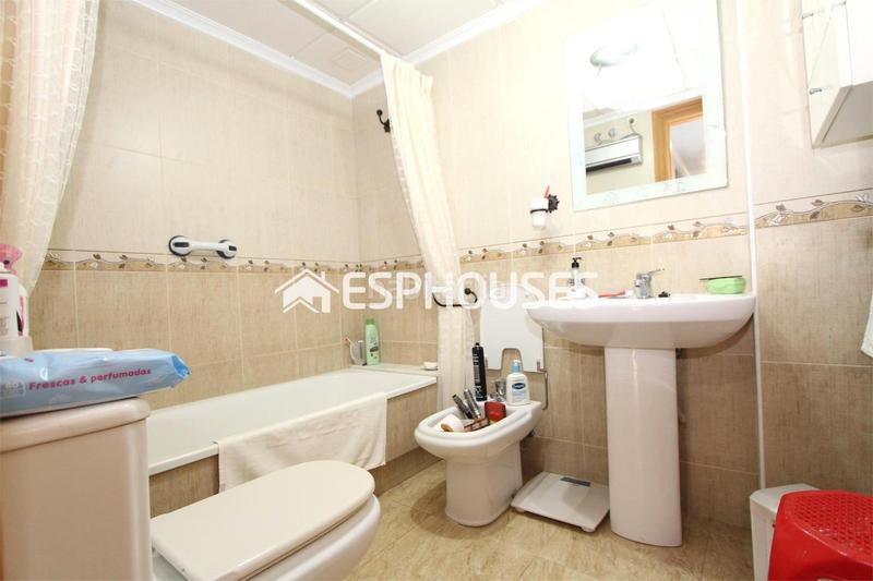 Foto 8d010e37-91d8-474e-9ad7-f85db5d9f428. Flat in Pueblo Guardamar del Segura