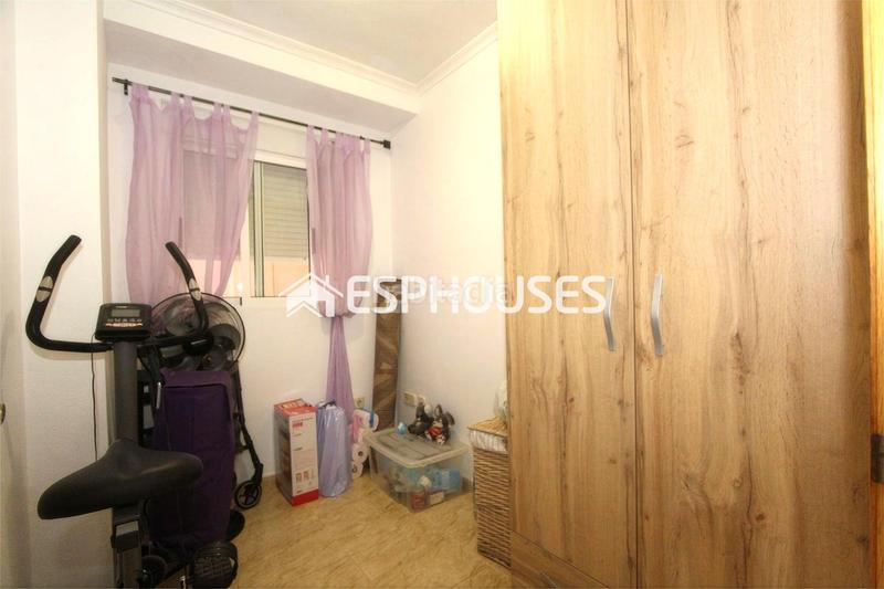 Foto f4bc9c35-f711-454b-b0b5-6fdb9cd6c514. Flat in Pueblo Guardamar del Segura