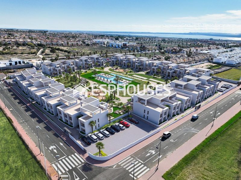 Foto bb7f7bfd-69cd-446f-9f1c-e57bb3f0b812. Casa amb aparcament piscina a Rojales