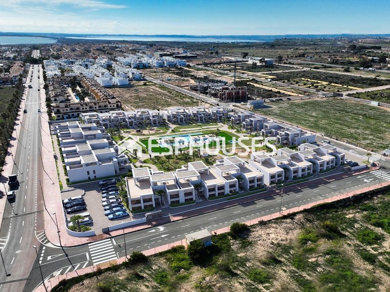 Foto c0036e73-f951-42f4-b592-398723a849a6. Casa amb aparcament piscina a Rojales