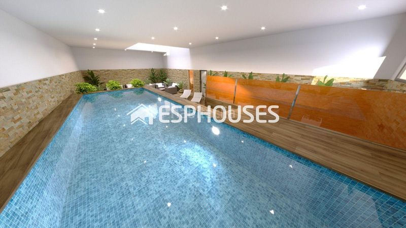 Foto 899774f5-c15e-4b6a-99ef-76f426fd726e. Penthouse with pool in Parque de las Naciones Torrevieja