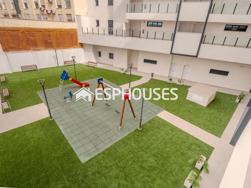 Foto 2ea89fe2-e0da-4049-8902-16ac059dc92c. Pis amb aparcament piscina a Florida Baja Alicante