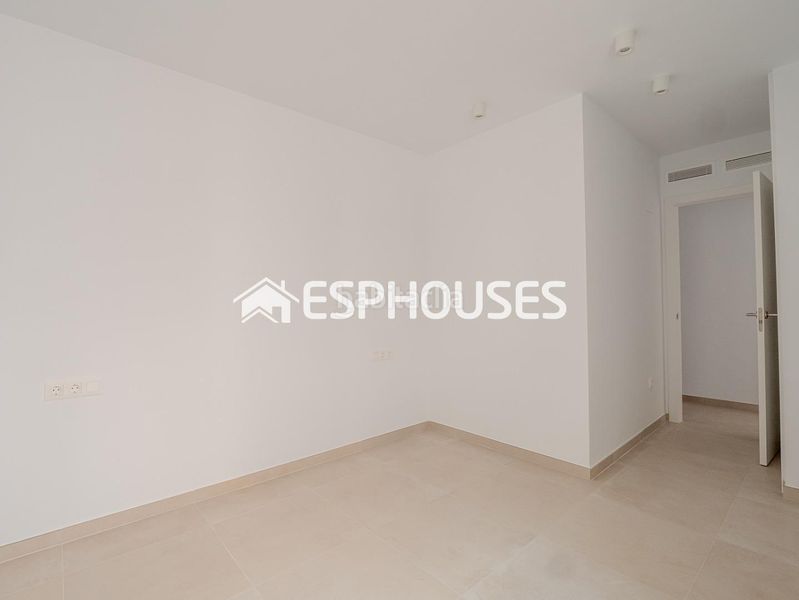 Foto a61da40c-a08a-4980-aaf1-4356b3c53ad2. Pis amb aparcament piscina a Florida Baja Alicante