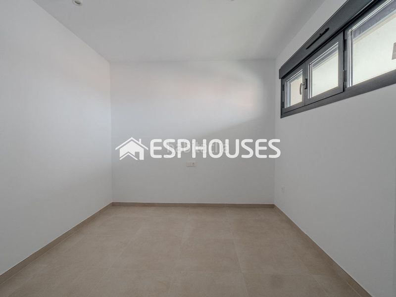 Foto ba07f1b8-531a-4279-bb83-0e3955a31ac4. Pis amb aparcament piscina a Florida Baja Alicante