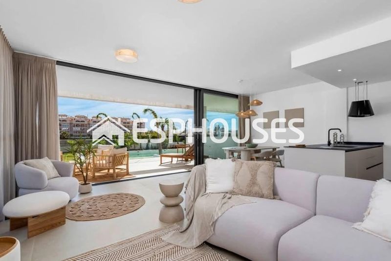 Foto 1cc9b578-e451-439b-8bcb-abbe8f567d3e. Ground floor with parking pool in Islas Menores-Mar de Cristal Cartagena