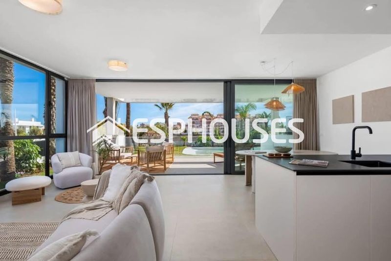 Foto 2f92a135-2ecc-453f-a48a-7de16663df25. Ground floor with parking pool in Islas Menores-Mar de Cristal Cartagena