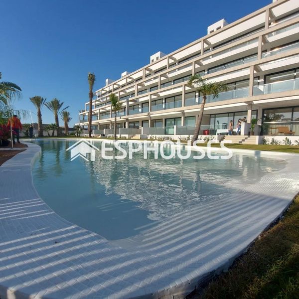 Foto 66eb6c4e-1394-4b41-b8f3-08aad0fc9012. Ground floor with parking pool in Islas Menores-Mar de Cristal Cartagena