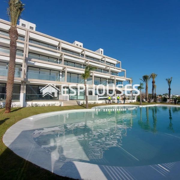 Foto d4e0fe5f-05ce-4192-9675-facf34b6467b. Ground floor with parking pool in Islas Menores-Mar de Cristal Cartagena