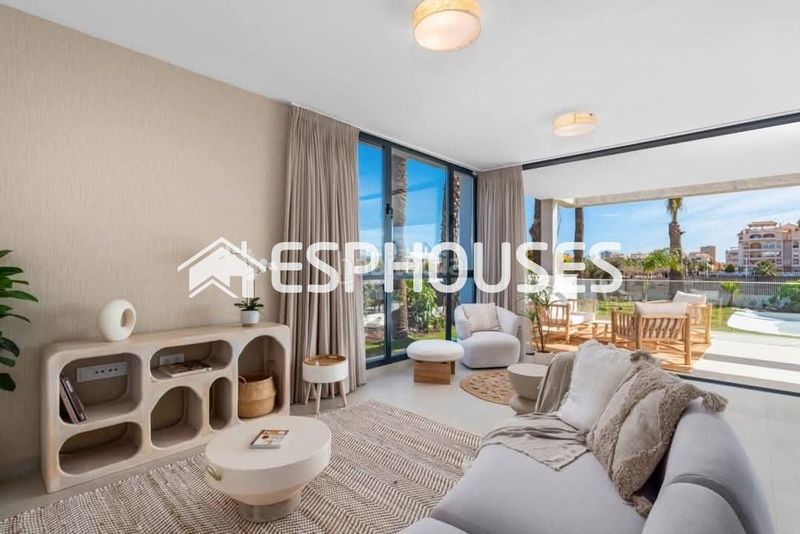 Foto e14df6b8-a53b-48df-8c86-3a7b97623e25. Ground floor with parking pool in Islas Menores-Mar de Cristal Cartagena