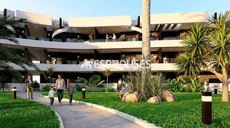 Foto bcb63340-06e1-45e1-be7f-f7c225e0aad3. Apartament amb aparcament piscina a Centro Alcázares (Los)