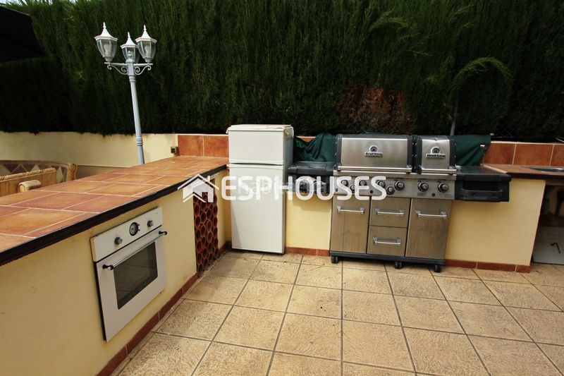 Foto 087a1bf9-faca-44ef-bb20-fa741f51db0c. Casa amb aparcament piscina a Busot