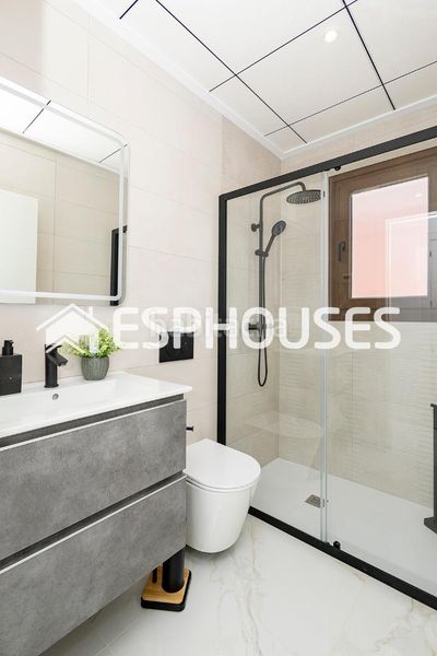 Foto 6b0a4e52-e4d6-4558-85c9-601377af7fe6. Casa amb aparcament piscina a Casco urbano Polop