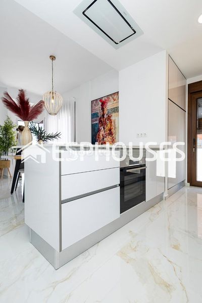 Foto ca21aca5-5681-4e2b-98a5-2281d0ff790a. Casa amb aparcament piscina a Casco urbano Polop