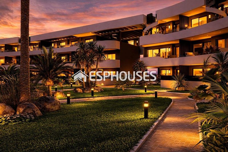 Foto 1530cbac-2683-4908-b78b-6186a302ea53. Àtic amb aparcament piscina a Centro Alcázares (Los)