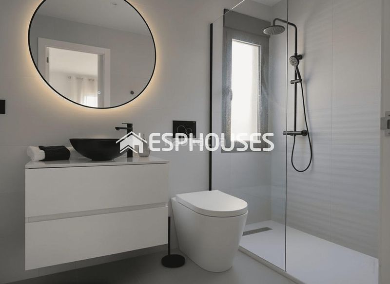 Foto 54e1b4ba-3454-4fcd-9257-9f5a680b8ac9. Àtic amb aparcament piscina a Centro Alcázares (Los)