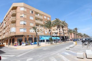 Piccolo appartamento in Guardamar Playa. Apartamento en primera linea de playa