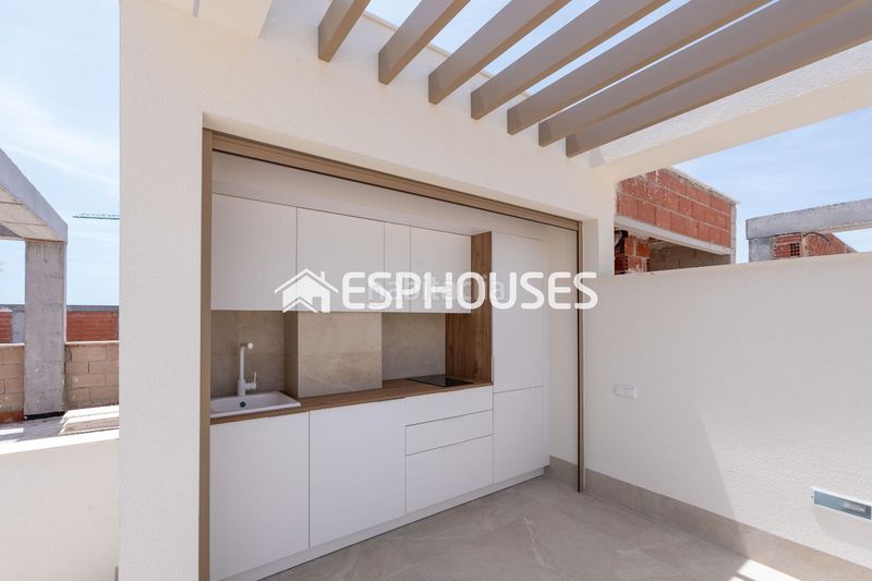 Foto 1f01eea6-389f-4e6b-8184-c14bfbd91433. Casa amb aparcament piscina a Las Lomas de Rame-Bahía Bella Alcázares (Los)