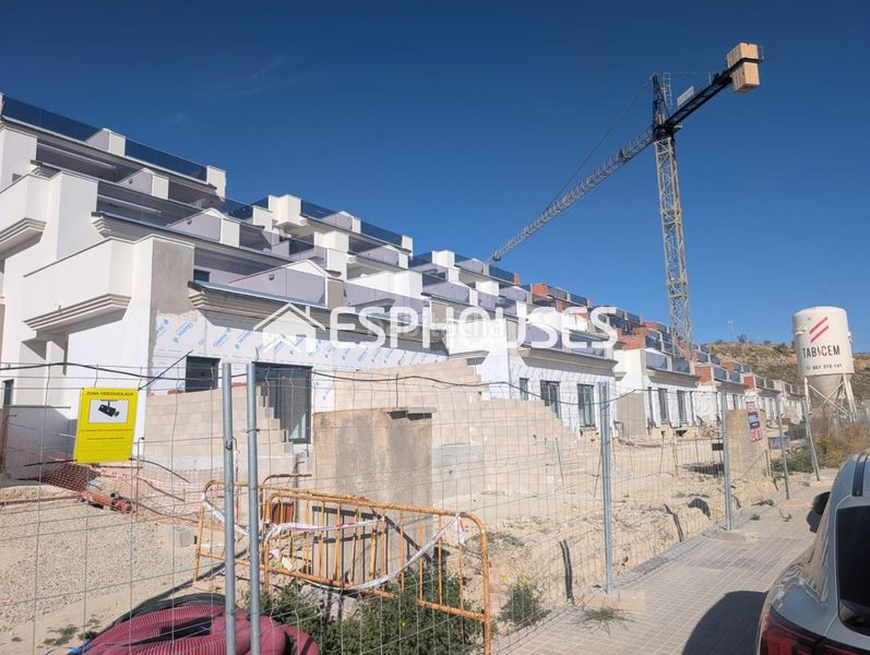 Foto 64882918-34a4-434d-920c-fd3598d04a3c. Pis amb aparcament piscina a Valle del Sol Mutxamel