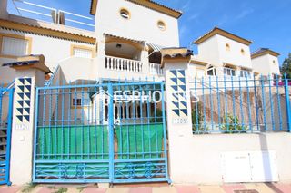 Casa a El Edén. Descubre este luminoso bungalow en planta baja, bañado por el so
