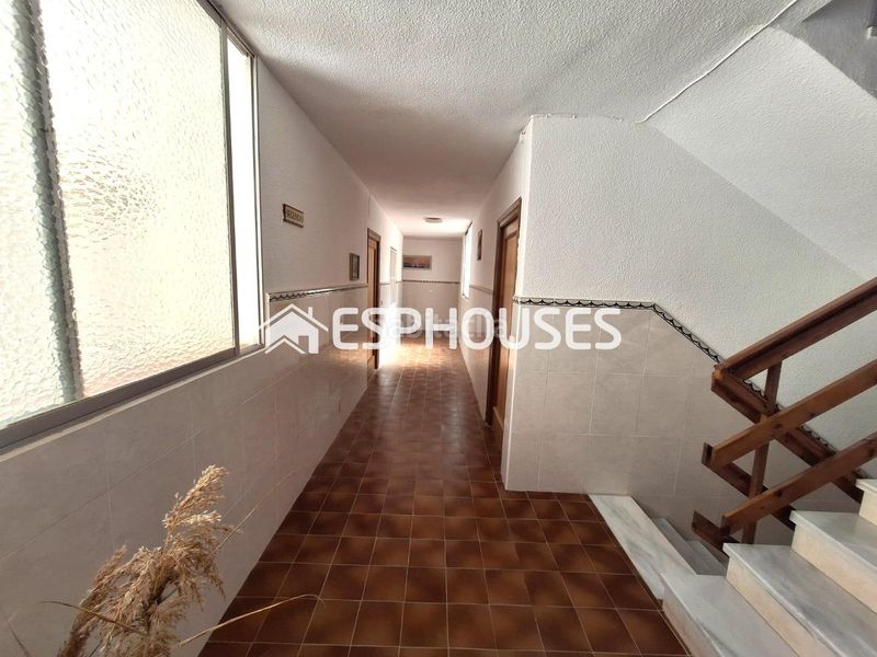 Foto c27a573e-0fe3-4a14-b342-21154185c939. Apartament amb aparcament piscina a Centro Rojales