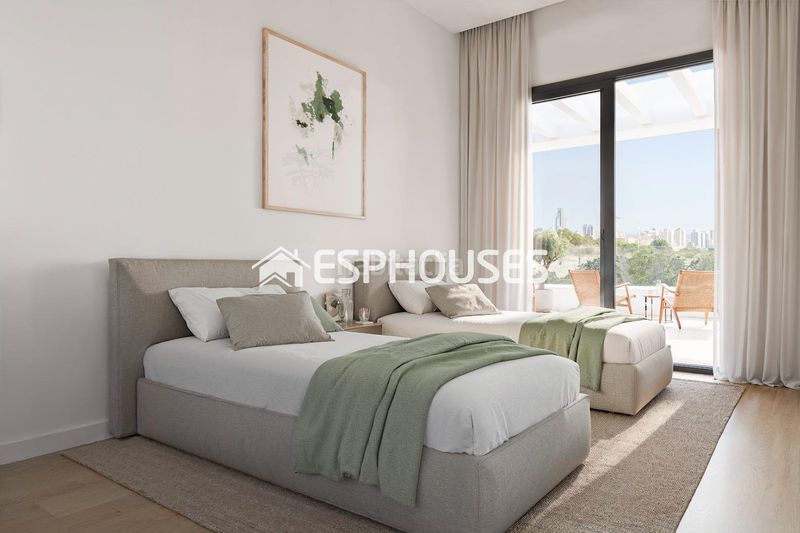 Foto 2e1b7f8a-2f8c-4d7a-9fbe-a86e7d5a6538. Apartment with parking pool in balcón de Finestrat-terra marina Finestrat