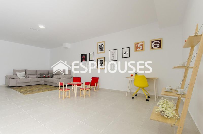 Foto 6cfb08ab-6ba3-4cfe-82c8-d837e13d1cc0. Casa amb aparcament piscina a Campoamor Orihuela
