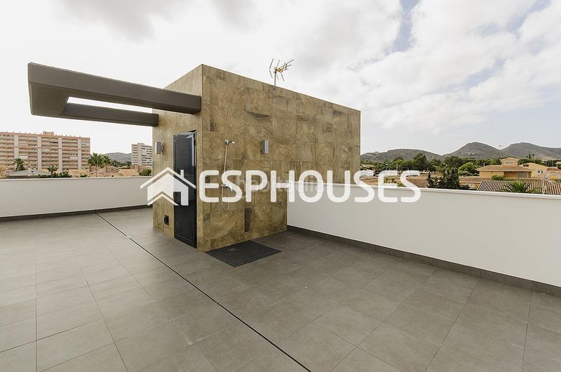 Foto afd597f4-3971-4ac0-826f-85ed777bb6e4. Casa amb aparcament piscina a Campoamor Orihuela