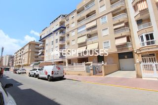 Apartament en Pueblo. Apartamento a 1 km de la playa