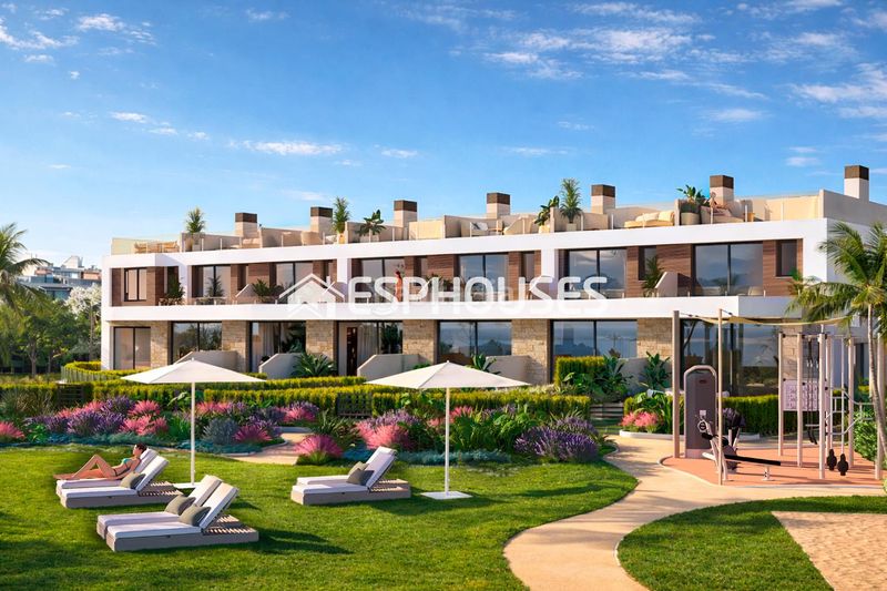 Foto e4a9d5ac-fe48-4558-b37b-2ef78c96337f. Casa amb calefacció aparcament piscina a Pueblo Español-Coveta Fumá Campello (el)