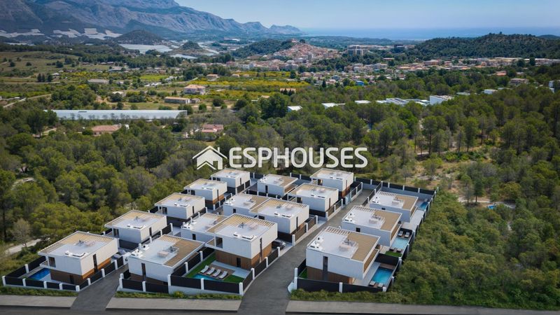 Foto 57a26251-d183-4331-9188-b4cd7c81f706. House with parking pool in balcón de ponoig - Polop paradis - Polop hills Polop