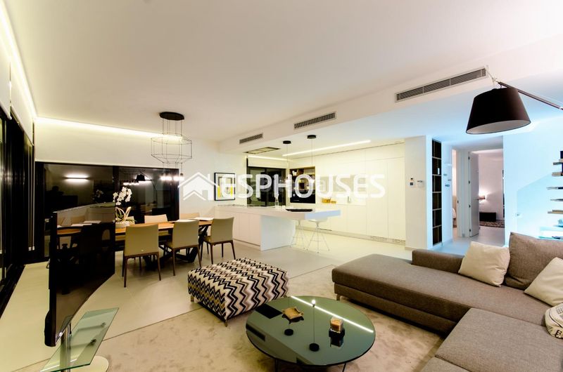 Foto 59a84901-599d-4451-a842-1e487809bd32. Casa amb aparcament piscina a Campoamor Orihuela