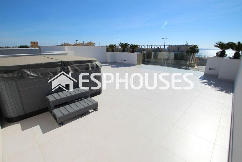 Foto 65d836cd-9495-491f-a179-25aa837dd1cc. Casa amb aparcament piscina a Campoamor Orihuela