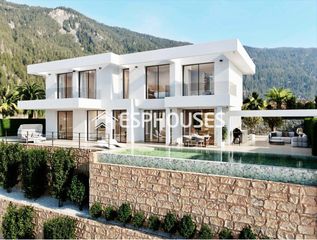 Chalet in Golf Bahía. Proyecto de obra nueva en la prestigiosa sierra cortina finestra