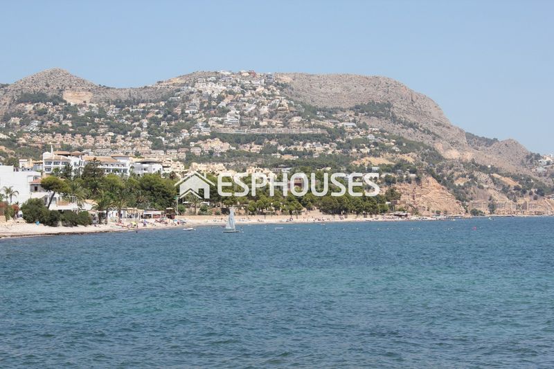 Foto c79a2a55-c5f8-471a-bb82-584250de6113. Apartament amb aparcament a Altea ciudad Altea
