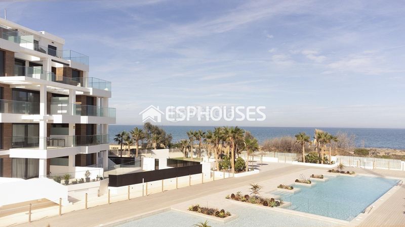 Foto 2e2e8fab-e386-4979-80e2-71da4f2f899d. Apartament amb piscina a L'Almadrava - L'Estanyó Dénia