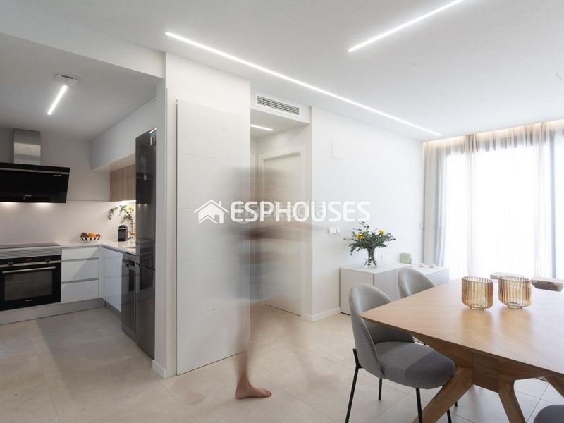 Foto 4017b1fb-0c24-46bf-aed8-811ede06a782. Apartament amb piscina a L'Almadrava - L'Estanyó Dénia