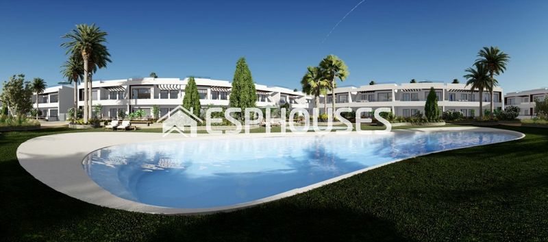 Foto 0f4f043f-93c1-4e47-b4cc-651f3e829f3b. Casa amb piscina a La Veleta Torrevieja