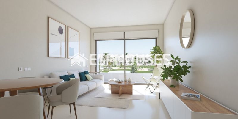 Foto f5469717-e90a-430c-86aa-d138b1f26aff. Casa amb piscina a La Veleta Torrevieja