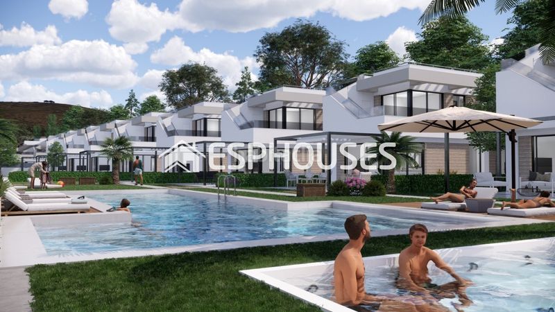Foto c2c07bcb-46b6-445e-a1ad-06b411bb129a. Chalet mit pool in El Pinar de Campoverde Pilar de la Horadada
