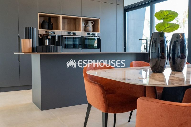 Foto a5112558-0cb3-43b6-9195-75ffb0a3a504. Xalet amb piscina a Centro de la Ciudad Quesada Rojales