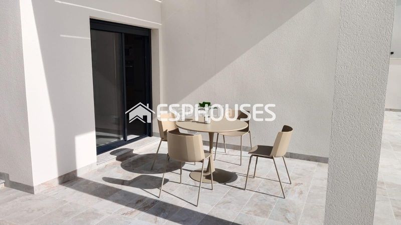 Foto 66bffe61-fd21-42cb-beb3-d03a58f20461. Chalet mit pool in El Pinar de Campoverde Pilar de la Horadada
