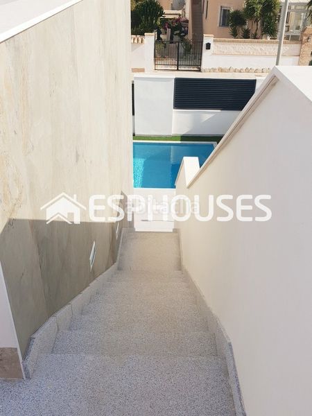 Foto b59f389d-c666-400f-8d0c-6353ed5a9af5. Chalet mit pool in El Pinar de Campoverde Pilar de la Horadada