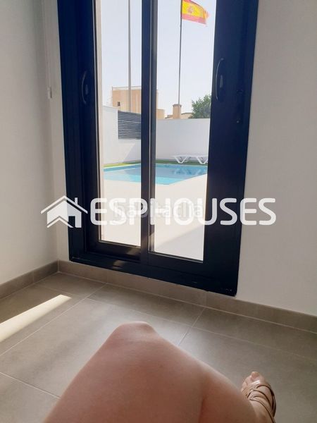 Foto ba31c0ab-2657-459a-bbbb-67d4543c1222. Chalet mit pool in El Pinar de Campoverde Pilar de la Horadada