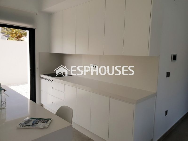 Foto d65db85c-670f-4381-b4d3-e12210ea30f6. Chalet mit pool in El Pinar de Campoverde Pilar de la Horadada