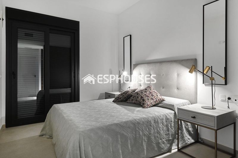 Foto a2f14591-4ee1-48e1-bdf5-b5c0eb5e7ad1. Casa amb piscina a La Veleta Torrevieja