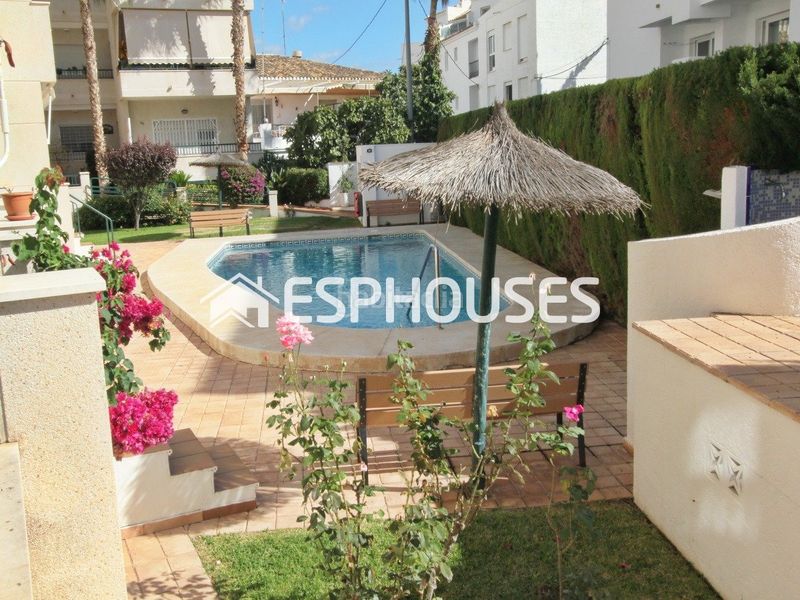 Foto 79d7c8c9-c046-4fa7-9f17-51d63a51f3ea. Planta baixa amb calefacció piscina a L´Olla Altea