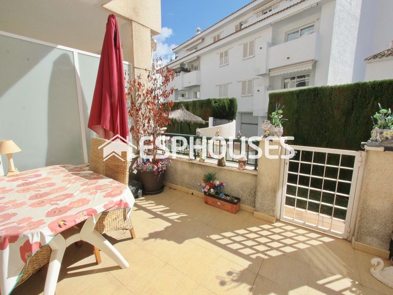 Foto f6f862c9-5306-41fe-b531-018ca898b36f. Planta baixa amb calefacció piscina a L´Olla Altea