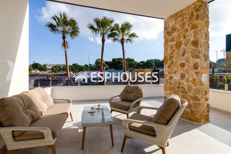 Foto dd27d03c-f019-420b-88d8-2dd2fde9de2d. Ático apartamento en lo maribú ciudad quesada en Rojales