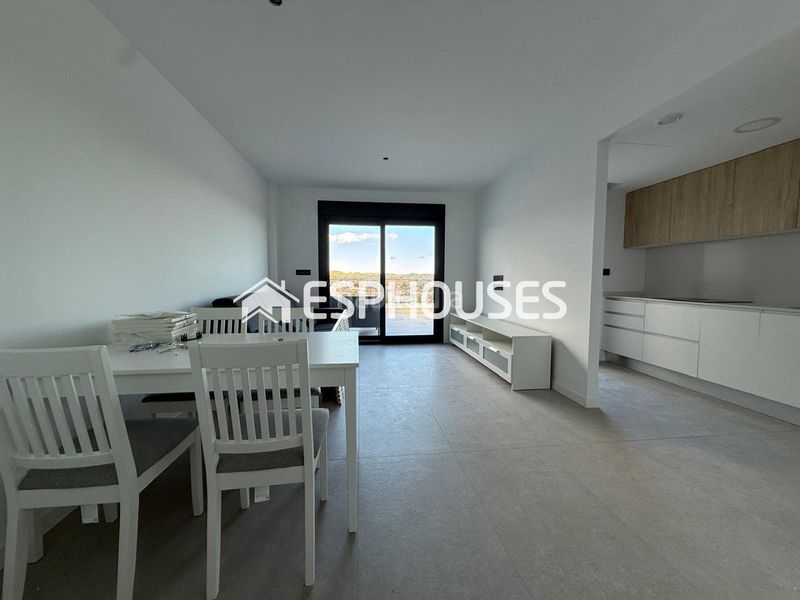 Foto 0bd6e471-bc91-47c4-9042-9a86b47303db. Apartament amb calefacció piscina a Valle del Sol Mutxamel
