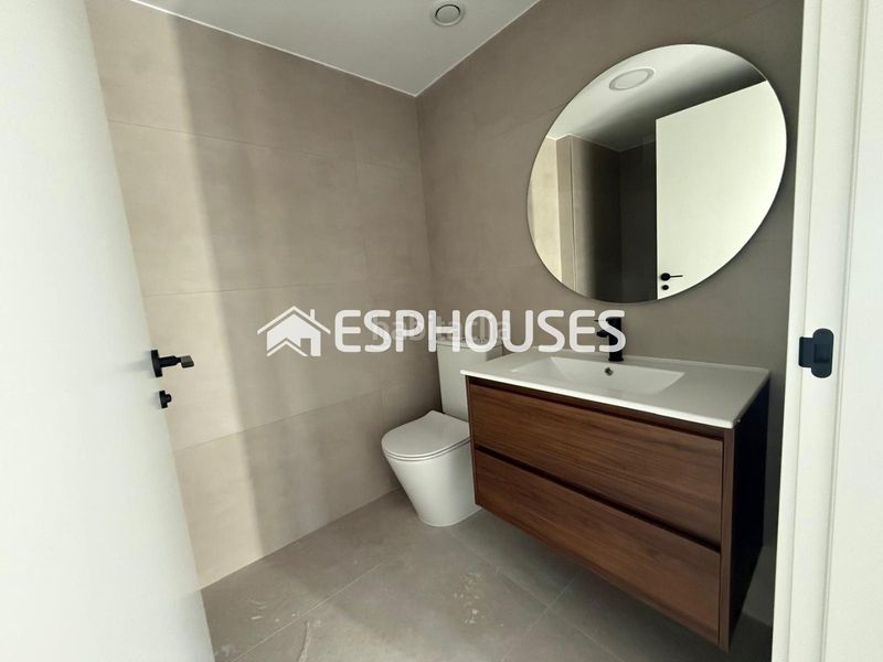 Foto 0e047635-a5f4-485c-8261-c10cb2d56e2b. Apartament amb calefacció piscina a Valle del Sol Mutxamel